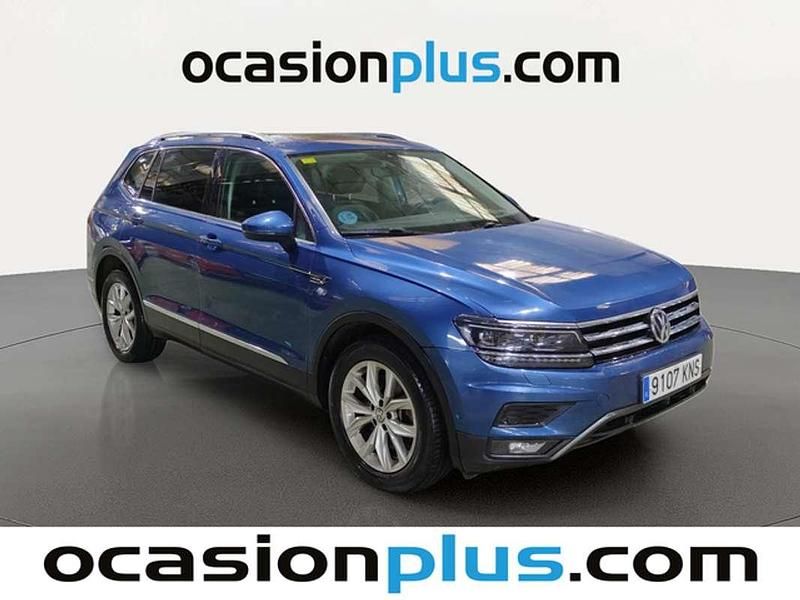 Usado VW Tiguan Sportline 190 CV (139 kW) 2018 Azul SUV