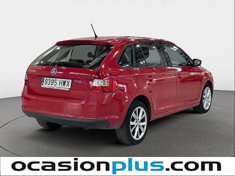 Usado Skoda Rapid Ambition 105 CV (77 kW) 2014 Rojo Berlina