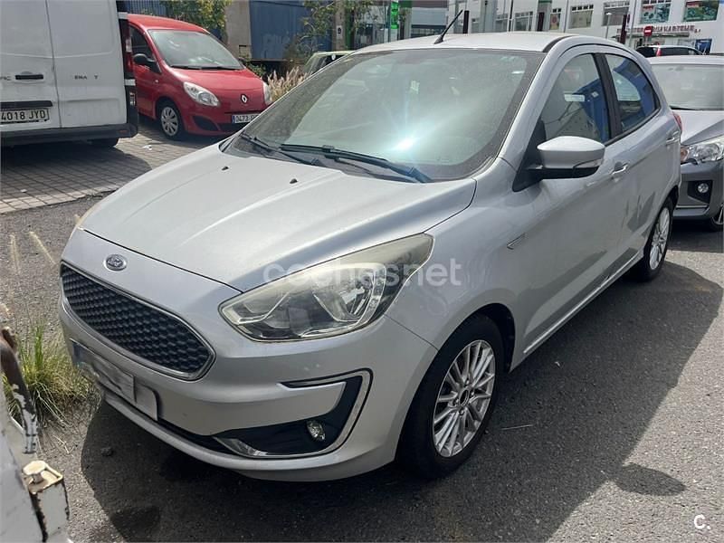 Gris / plata Usado 2018 Ford Ka Plus Ultimate Utilitario | 7900 € (Buen precio) - Imagen 1/4