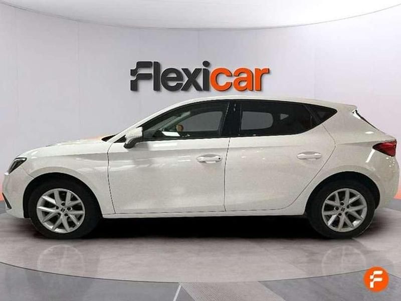 Usado Seat Leon Style 116 CV (85 kW) 2021 Blanco Utilitario