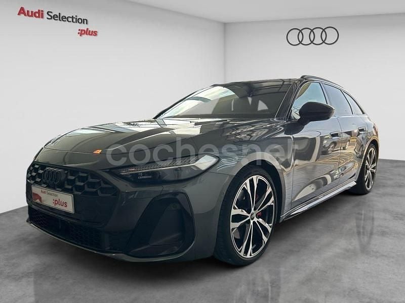 Usado Audi A5 Ambiente 204 CV (150 kW) 2024 Gris / plata Coupe