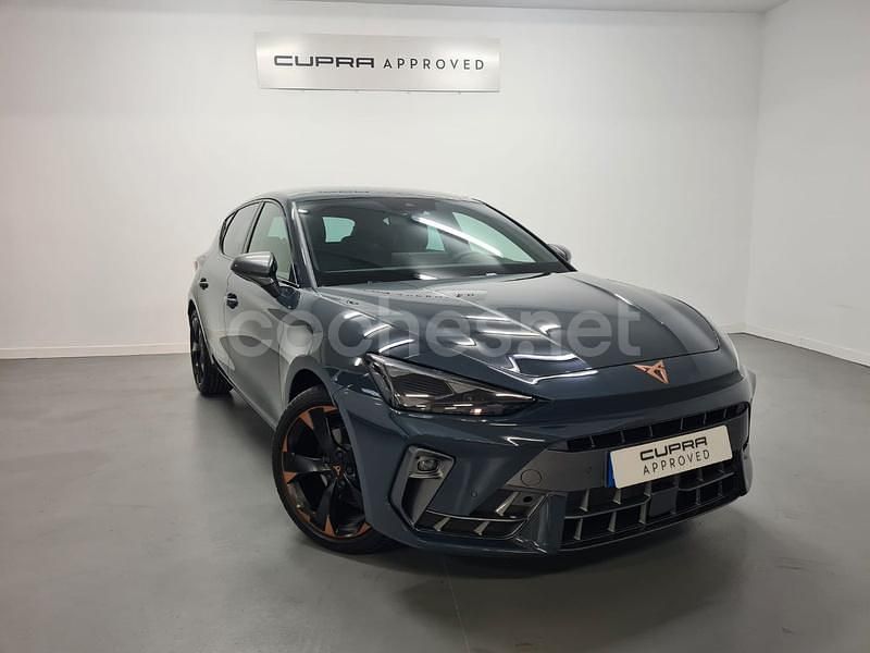 Azul Nuevo 2024 Cupra Leon Berlina | 30.990 € (Caro) - Imagen 1/4