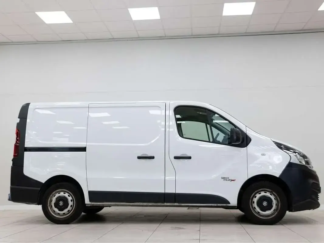Usado Fiat Talento 120 CV (88 kW) 2018 Blanco Monovolumen