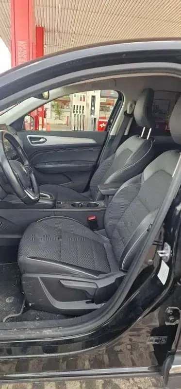 Usado Renault Arkana Intens 143 CV (105 kW) 2021 Negro SUV