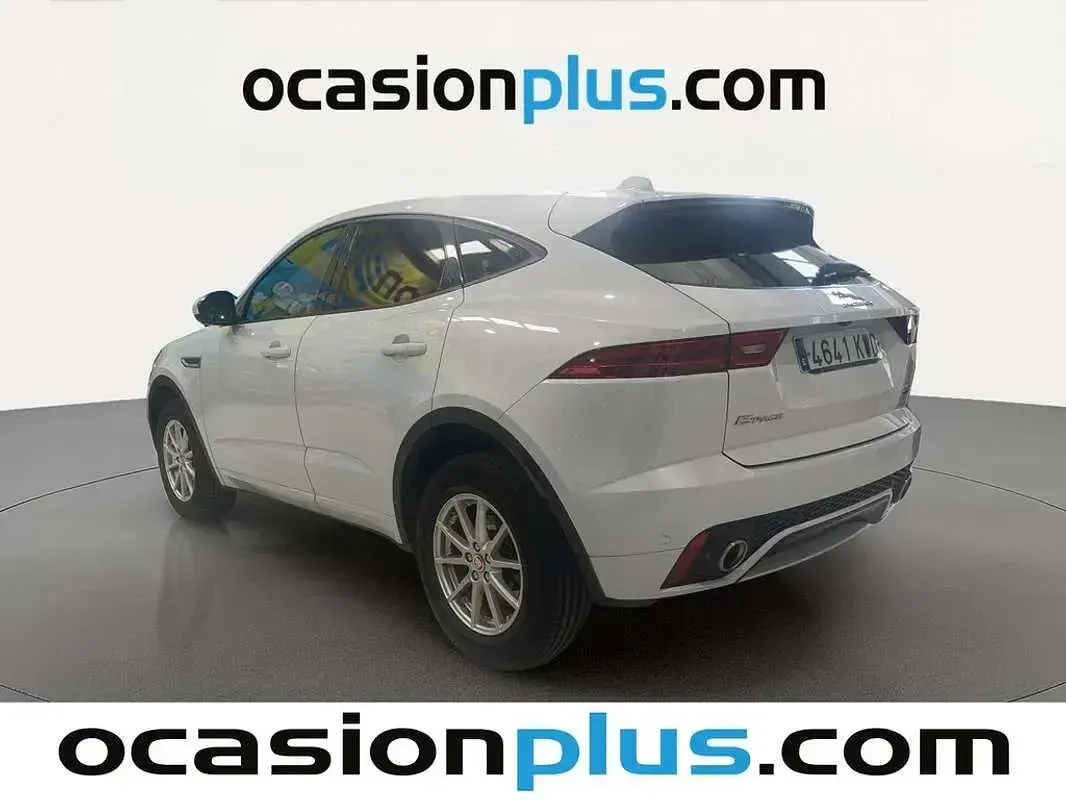 Usado Jaguar E-Pace R-Dynamic 150 CV (110 kW) 2019 Blanco SUV
