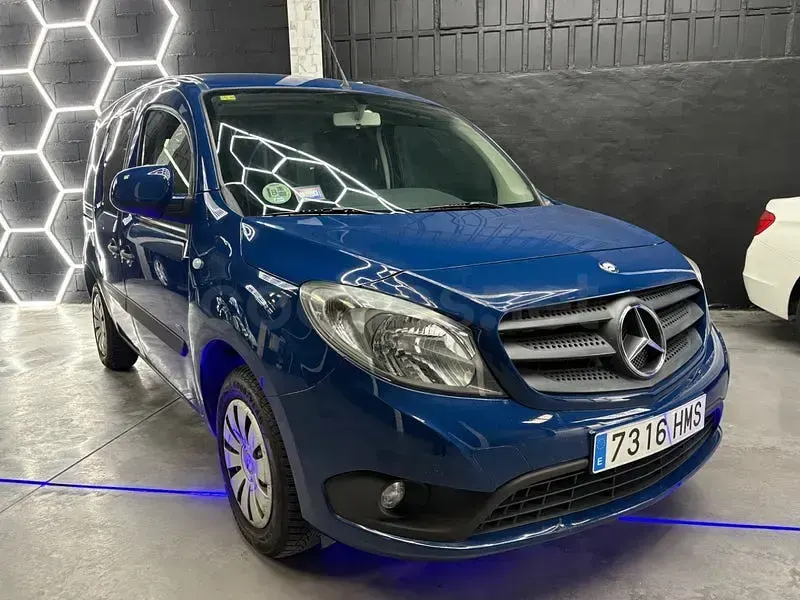 Usado Mercedes Citan 109 90 CV (66 kW) 2016 Azul Monovolumen