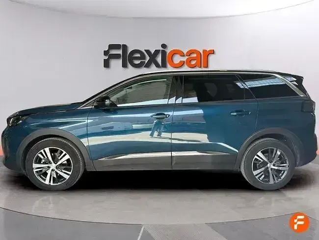 Usado Peugeot 5008 Allure 130 CV (95 kW) 2022 Azul SUV