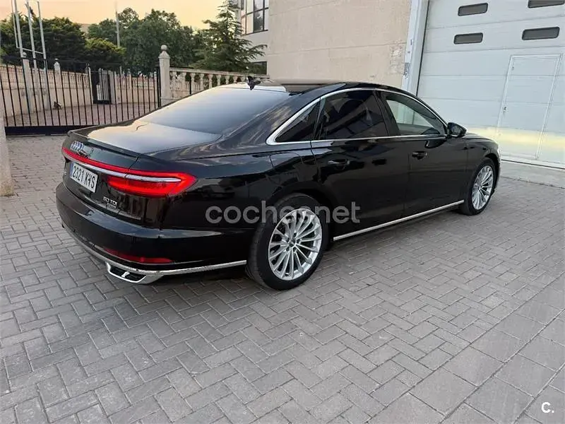 Usado Audi A8 Premium 286 CV (210 kW) 2019 Negro Berlina