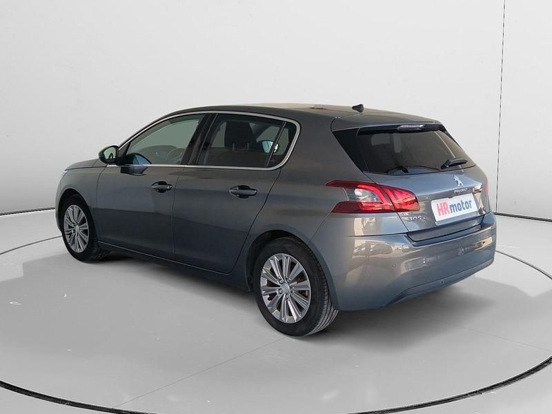 Usado Peugeot 308 Allure 131 CV (96 kW) 2021 Gris Berlina