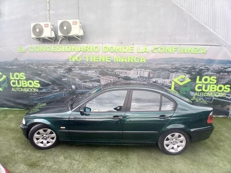 Usado BMW 320 Comfort Edition 136 CV (100 kW) 1999 Verde Berlina