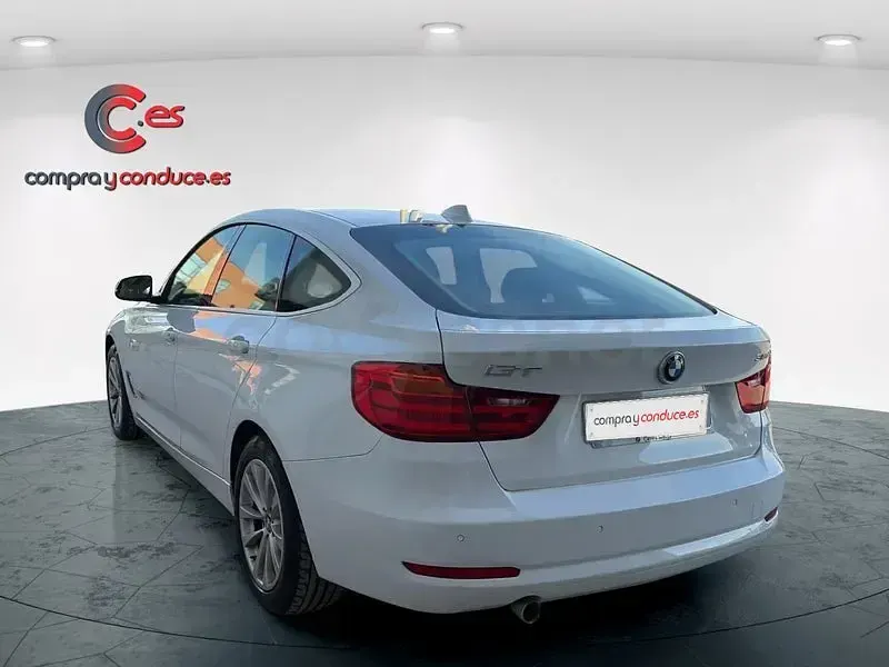Usado BMW 318 Gran Turismo 143 CV (105 kW) 2014 Blanco Berlina