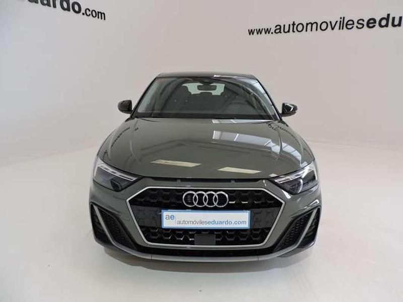 Usado Audi A1 Sportback S-Line 95 CV (69 kW) 2021 Gris Utilitario