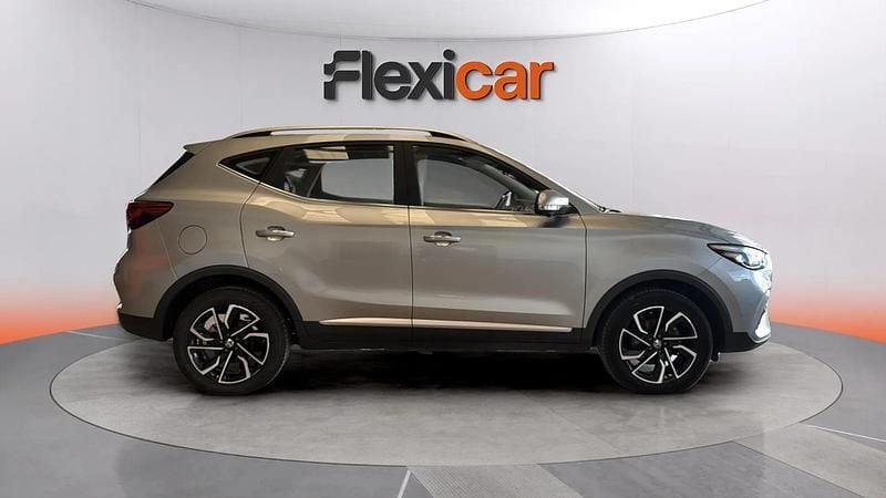 Usado MG ZS Luxury 111 CV (81 kW) 2023 Gris SUV