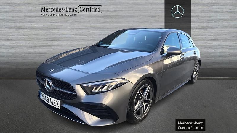 Gris montaña Usado 2025 Mercedes A180 Berlina | 33.900 € (Precio justo) - Imagen 1/4