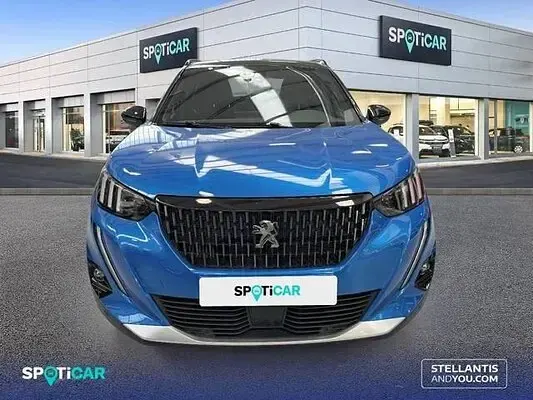 Usado Peugeot 2008 GT 130 CV (95 kW) 2022 Gris SUV