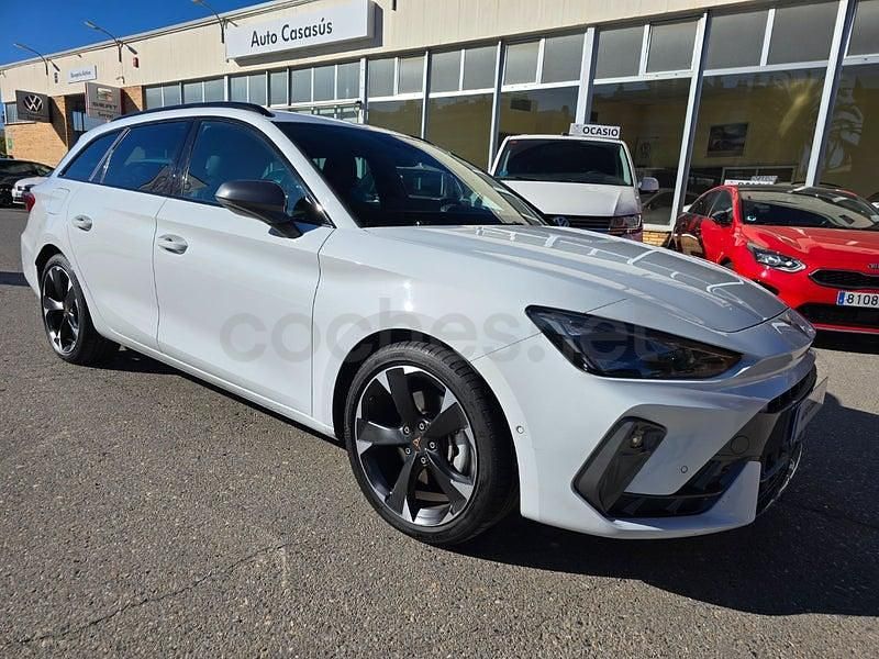 Usado Cupra Leon 204 CV (150 kW) 2025 Blanco Familiar