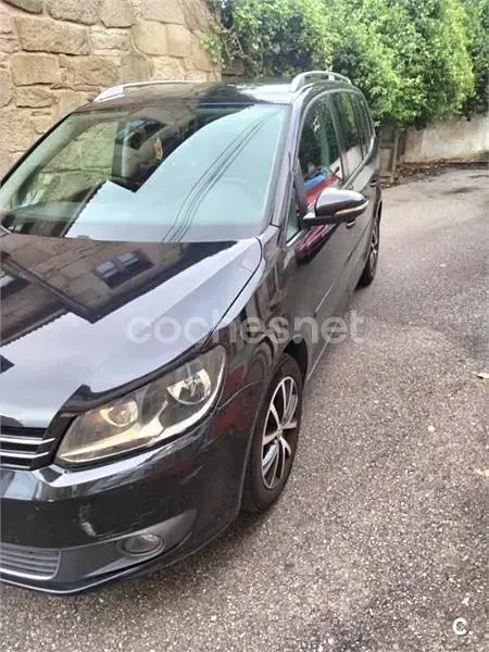 Usado VW Touran Advance 105 CV (77 kW) 2011 Negro Monovolumen