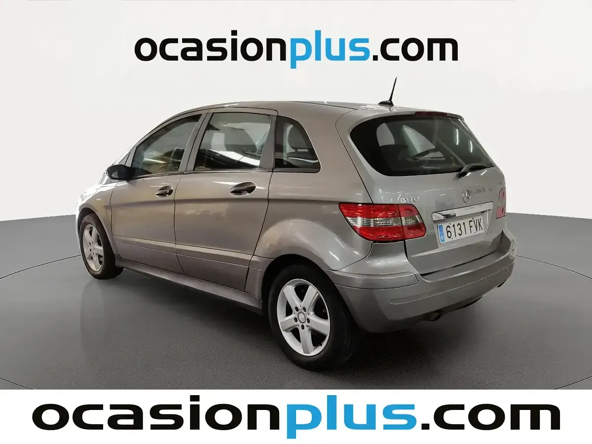 Usado Mercedes B170 116 CV (85 kW) 2007 Gris Monovolumen