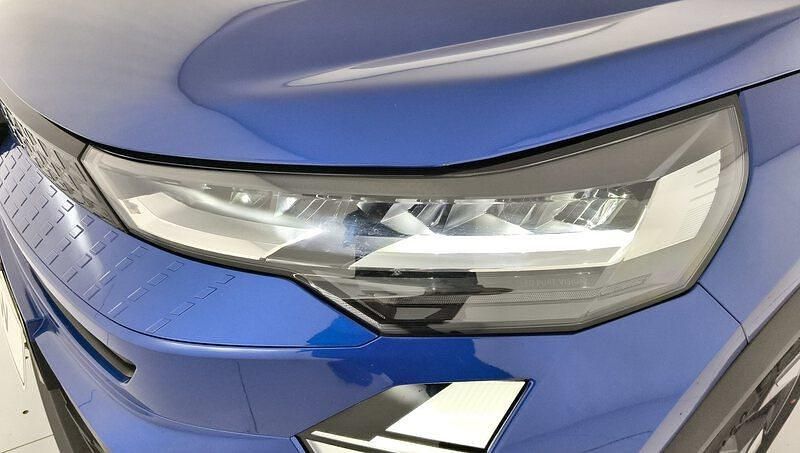 Usado Renault Captur Techno 100 CV (73 kW) 2025 Azul SUV