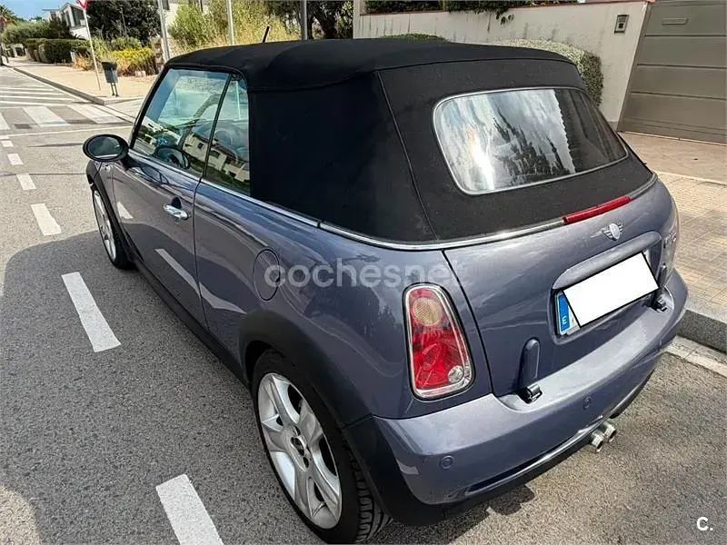 Usado Mini Cooper S Cabriolet 170 CV (125 kW) 2006 Violeta / lila Descapotable