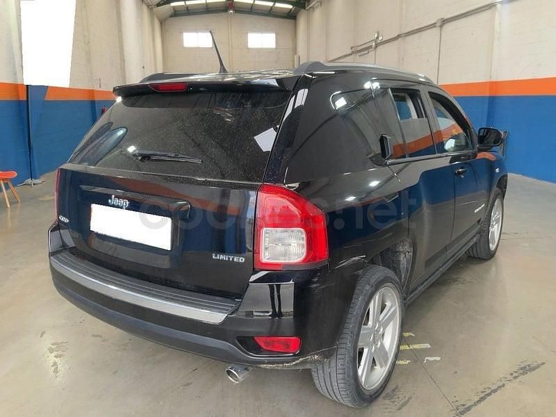 Usado Jeep Compass Limited 136 CV (100 kW) 2012 Negro SUV