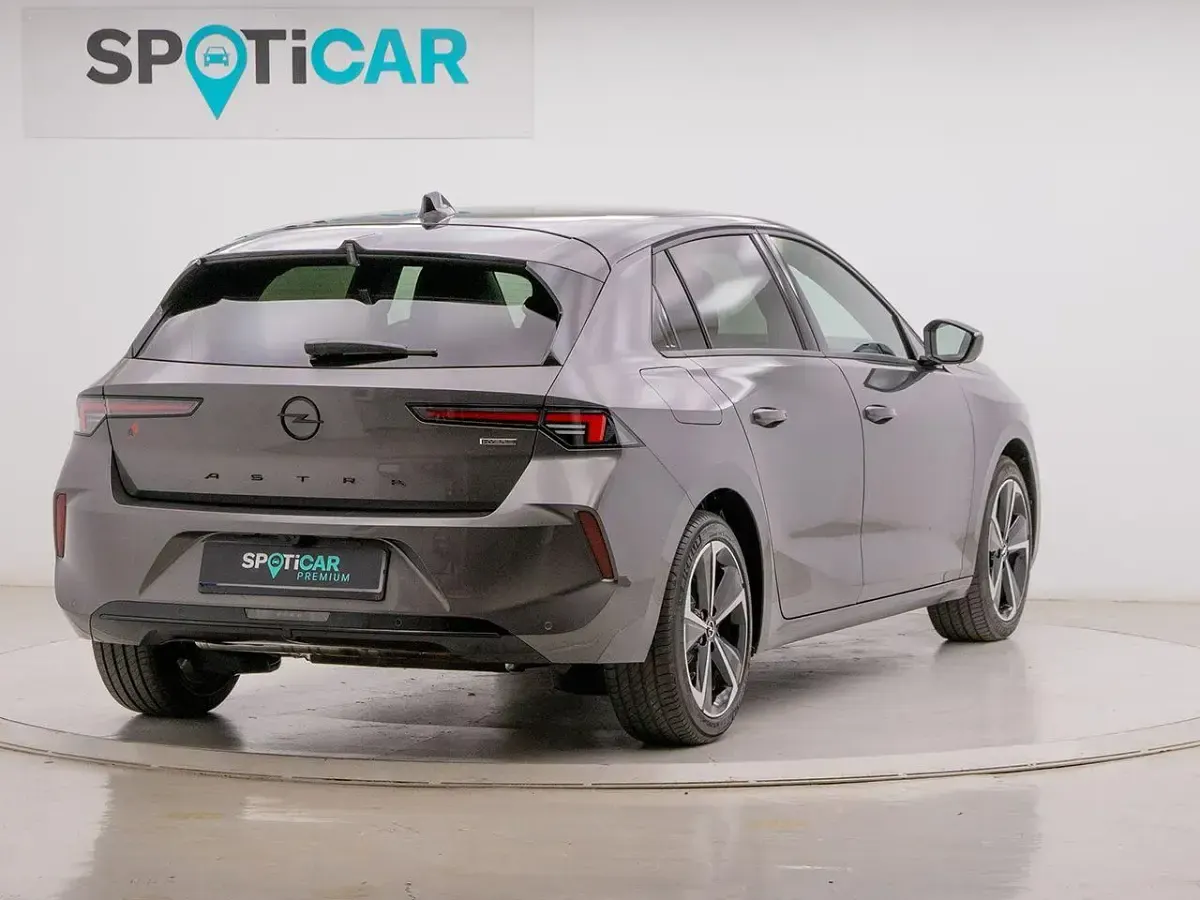 Usado Opel Astra S 180 CV (132 kW) 2024 Utilitario