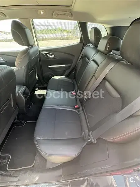 Usado Renault Kadjar Zen 130 CV (95 kW) 2016 Negro SUV