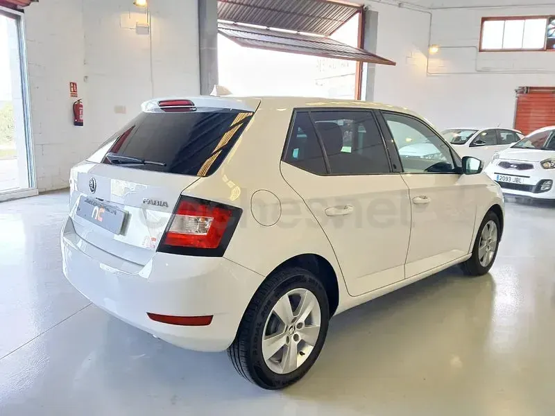 Occasion Skoda Fabia Ambition 75 ch (55 kW) 2019 Blanc Berline