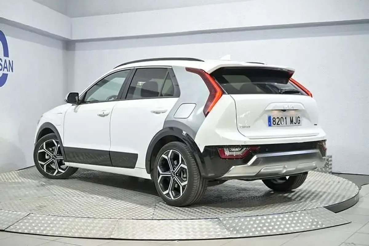 Usado Kia Niro 184 CV (135 kW) 2023 Blanco SUV