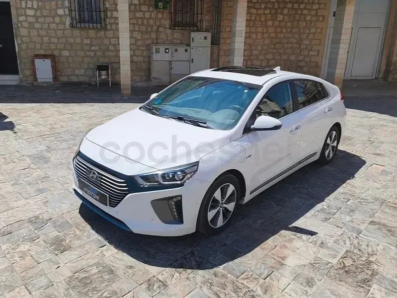 Usado Hyundai Ioniq 141 CV (103 kW) 2018 Blanco Utilitario