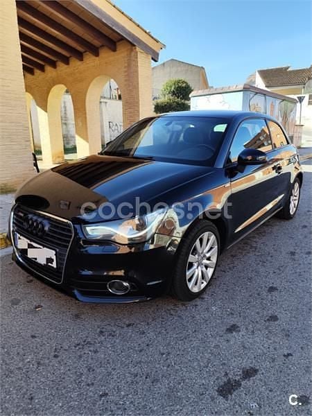 Negro Usado 2013 Audi A1 Ambition Berlina | 9250 € (Precio justo) - Imagen 1/4