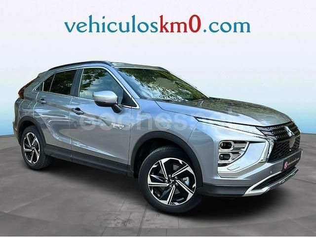 Usado Mitsubishi Eclipse Cross 188 CV (138 kW) 2023 Gris / plata SUV