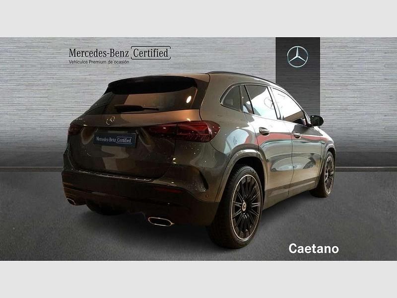 Usado Mercedes GLA200 163 CV (119 kW) 2025 Gris SUV