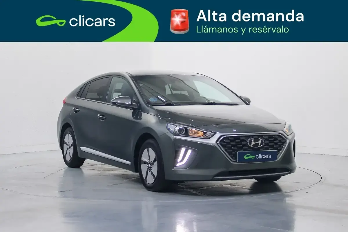 Usado Hyundai Ioniq 141 CV (103 kW) 2021 Gris / plata Utilitario
