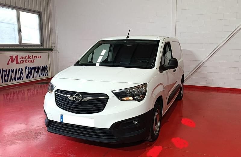 Usado Opel Combo S 100 CV (73 kW) 2021 Blanco Monovolumen
