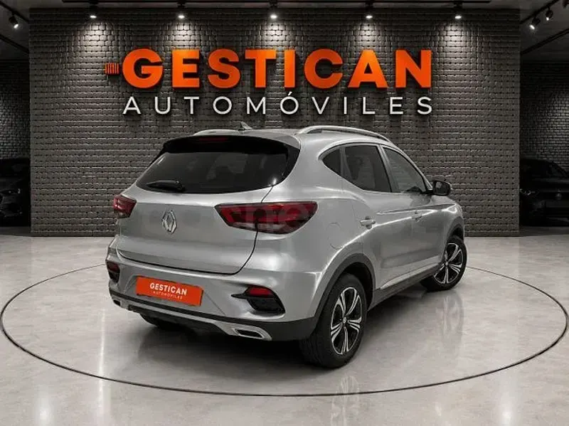 Usado MG ZS Luxury 111 CV (81 kW) 2023 Rojo SUV