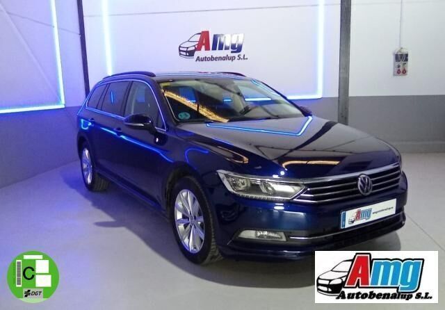 Azul Usado 2018 VW Passat Advance Familiar | 14.900 € (Precio justo) - Imagen 1/4