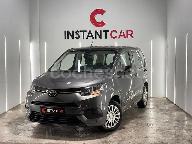 Usado Toyota Proace Verso Advance 120 CV (88 kW) 2022 Gris / plata Familiar