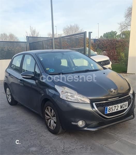 Usado Peugeot 208 Access 82 CV (60 kW) 2015 Gris / plata Utilitario