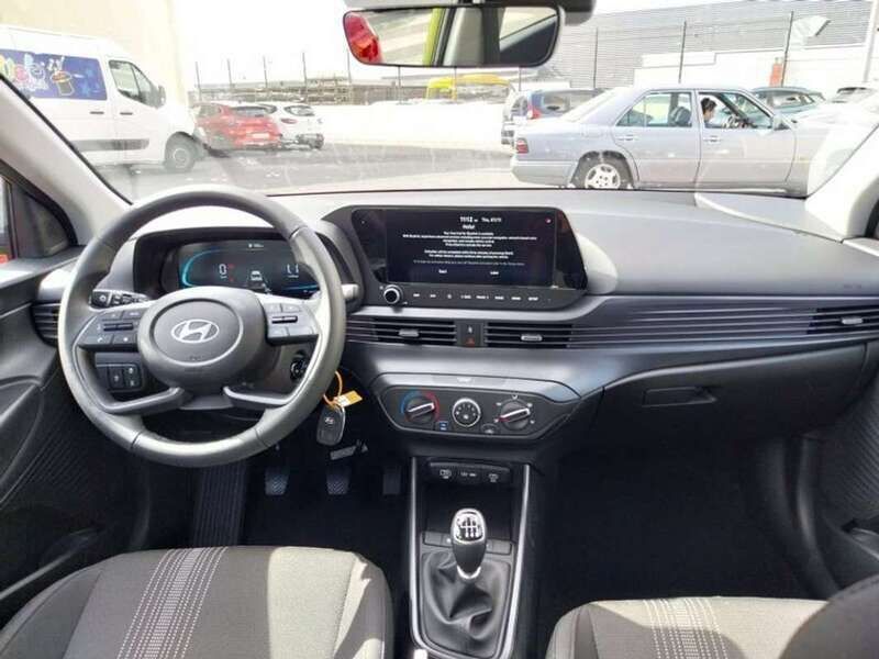 Amarillo Usado 2024 Hyundai i20 Berlina | 16.190 € (Buen precio) - Imagen 1/2