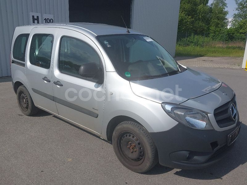 Gris / plata Usado 2016 Mercedes Citan 109 Familiar | 12.990 € (Caro) - Imagen 1/4