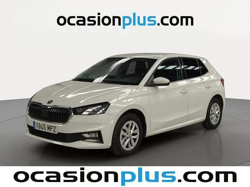 Blanco Usado 2024 Skoda Fabia Selection Utilitario | 15.537 € (Super precio) - Imagen 1/4