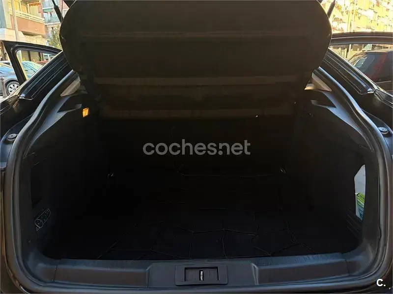 Usado Renault Laguna III Authentique 130 CV (95 kW) 2008 Negro Berlina