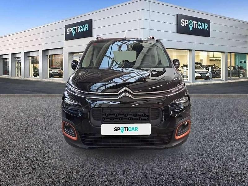 Usado Citroën Berlingo Shine 131 CV (96 kW) 2020 Negro Monovolumen