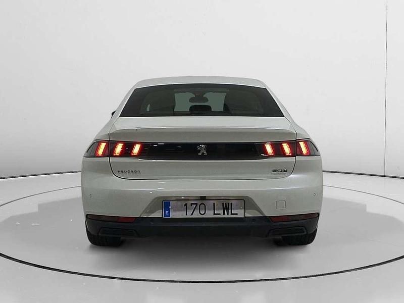 Usado Peugeot 508 Active 132 CV (97 kW) 2022 Blanco Berlina