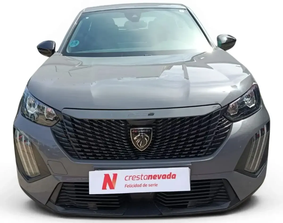 Usado Peugeot 2008 Active 101 CV (74 kW) 2023 Gris SUV