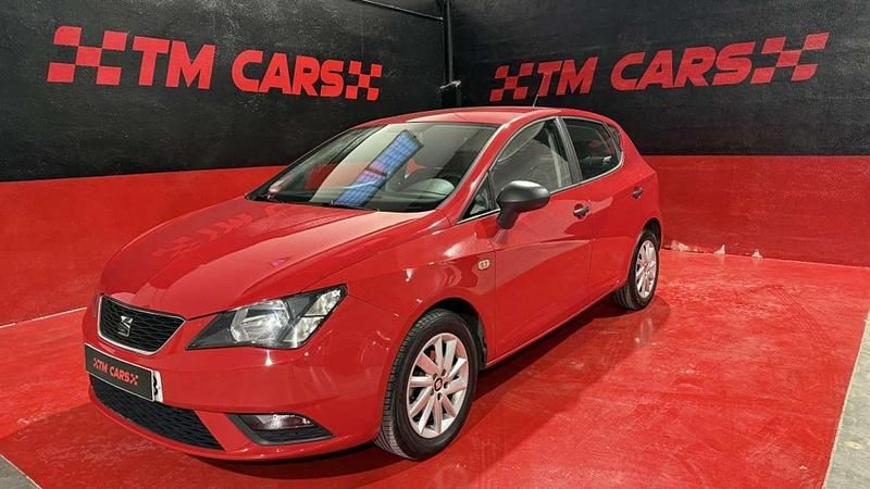 Usado Seat Ibiza Style 90 CV (66 kW) 2017 Rojo Utilitario