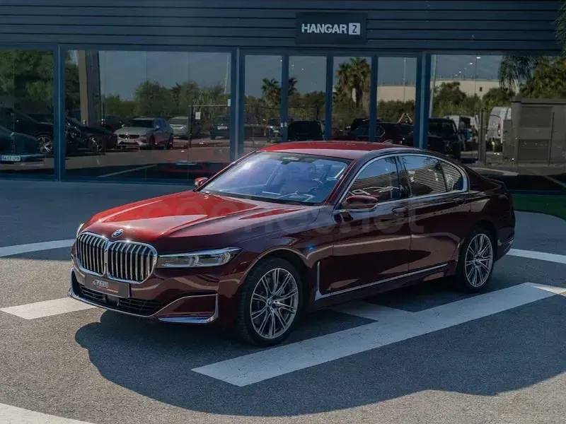 Usado BMW 740 Comfort Edition 340 CV (250 kW) 2021 Granate Berlina
