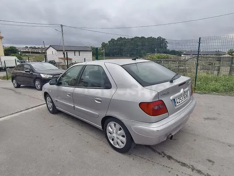 Usado Citroën Xsara VTR Sport 71 CV (52 kW) 2001 Gris / plata Coupe