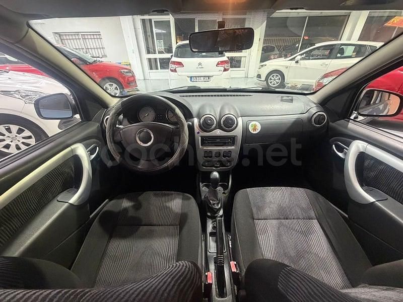 Usado Dacia Sandero Ambiance 87 CV (63 kW) 2008 Azul Utilitario